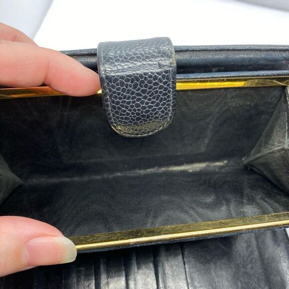 Authentic Chanel Vintage Black Caviar Pebbled Leather Long Wallet - Picture 8 of 12
